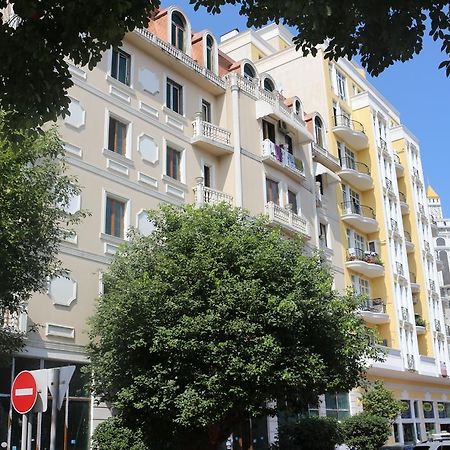 Apartment Vaja Fshavela N16 باتومي المظهر الخارجي الصورة