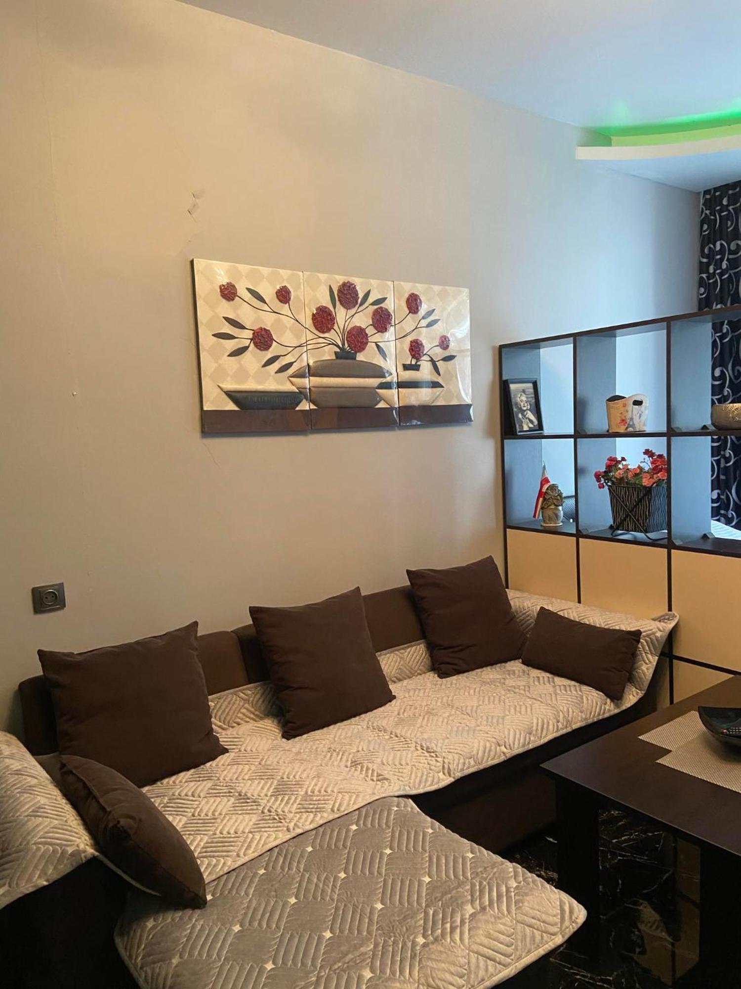Apartment Vaja Fshavela N16 باتومي المظهر الخارجي الصورة