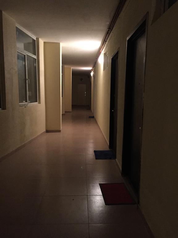 Apartment Vaja Fshavela N16 باتومي المظهر الخارجي الصورة
